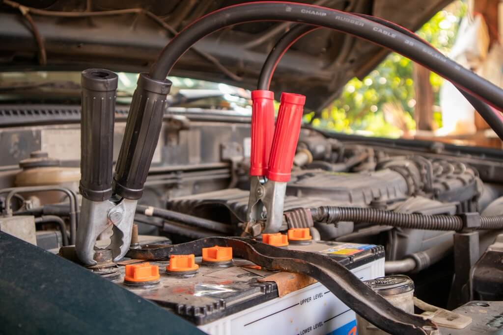 boosting car battery